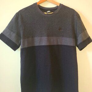 Nike short sleeve stripe t-shirt